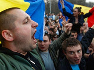 Молдавские коммунисты организовали многотысячную акцию протеста под названием "Социальный марш"