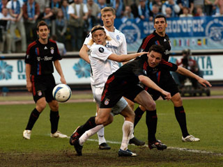 В Европе продолжается расследование возможной покупки "Зенитом" Кубка УЕФАю Речь идет о матче 2008 года между "Баварией" и "Зенитом"