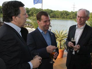 Встреча Дмитрия Медведева с Председателем Европейской комиссии Жозе Мануэлом Баррозу и Председателем Европейского совета Херманом ван Ромпёем. Ростов-на-Дону, 31 мая 2010 года