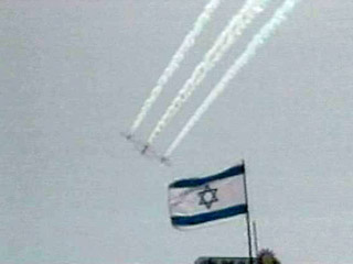 ВВС Израиля нанесли во вторник удар по сектору Газа, утверждают палестинцы