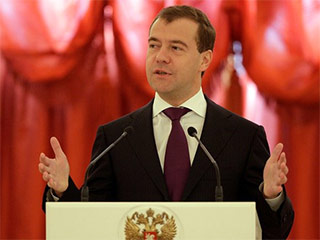 Президент России Дмитрий Медведев констатировал, что впервые за последнее десятилетие рождаемость в России стала расти