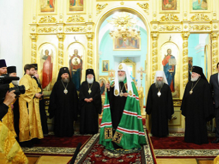 Принудительное изучение религии в школах неприемлемо, заявил Патриарх Кирилл в Петрозаводске