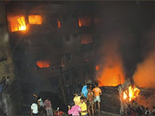 Гигантский пожар произошел в Дакке - столице Бангладеш