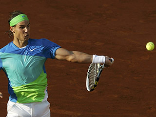 Испанец Рафаэль Надаль стал вторым финалистом Открытого чемпионата Франции по теннису, обыграв без особых проблем на полуфинальной стадии австрийца Юргена Мельцера со счетом 6:2, 6:3, 7:6 (8:6)