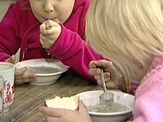 В Свердловской области в детском саду отравились 30 малышей