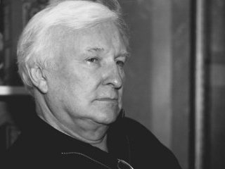 Главный художник Большого драматического театра имени Товстоногова Эдуард Кочергин удостоен премии "Национальный бестселлер" за роман "Крещенные крестами"