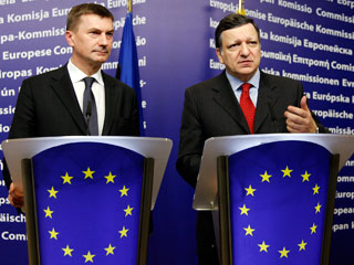 16 стран зоны евро на заседании в Люксембурге одобрили вступление Эстонии в еврозону в 2011 году