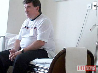 Бывший префект Южного административного округа Москвы Юрий Буланов, отправленный в отставку в конце мая, находится с тех пор в больнице, но скоро его ждут на допрос в ГСУ ГУВД Москвы