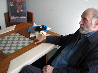 Верховный суд Исландии постановил эксгумировать тело великого американского шахматиста Бобби Фишера
