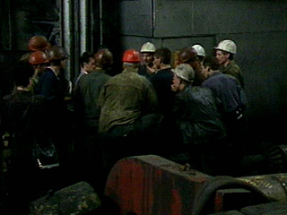 Взрыв на руднике корпорации "Казахмыс" утром в воскресенье мог произойти из-за нарушения пожарной безопасности при проведении сварочных работ