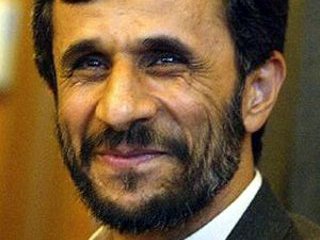 Президент Ирана Махмуд Ахмадинеджад выступил с критикой в адрес религиозной полиции, применяющей силовые меры для борьбы с нескромным внешним видом и поведением молодежи
