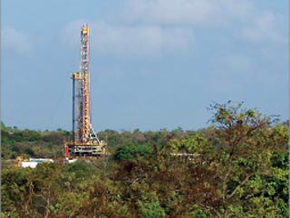 Власти Венесуэлы намерены национализировать 11 простаивающих нефтяных вышек, принадлежащих американской компании Helmerich&Payne