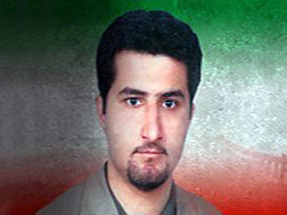 Иранскому физику-ядерщику Шахраму Амири удалось ускользнуть от похитивших его агентов американских спецслужб. Об этом сообщает иранское телевидение