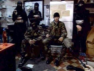 Террористам, захватившим осенью 2002 года в заложники зрителей мюзикла "Норд-Ост", в их страшном деле помогла милиция. Следствие установило, что многие из них имели при себе поддельные паспорта, выданные в Карачаево-Черкесии