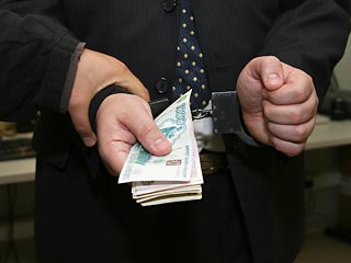 В Белгородской области за крупную взятку задержан высокопоставленный чиновник, сообщили в понедельник в пресс-службе Департамента экономической безопасности 