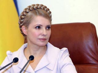 Бывшая премьер-министр Украины Юлия Тимошенко обнародовала декларацию о доходах. В частности лидер оппозиции сообщила, что живет на одну зарплату и сбережения, которые накопила за время работы в бизнесе