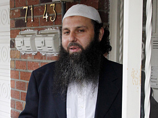 Имам Ахмад Афзали, проходивший по делу о подготовке терактов в метро Нью-Йорка, выслан из США в Саудовскую Аравию