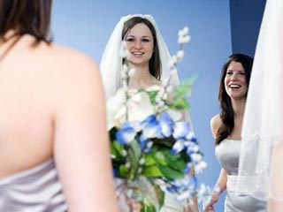 Исследование: невесты приглашают на свадьбу толстых свидетельниц, чтобы лучше выглядеть на их фоне