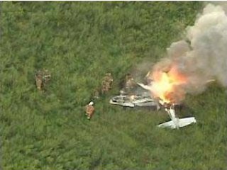 Небольшой самолет с высокопоставленными чиновниками одного из мексиканских штатов загорелся во время полета, после чего разбился на севере страны, шесть человек погибли
