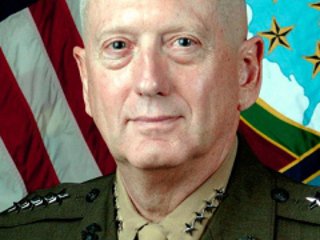 Генерал морской пехоты Джеймс Мэттис должен возглавить Центральное командование вооруженных сил США вместо генерала Дэвида Петрэуса, переведенного в Афганистан