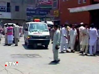 Число жертв взрыва на севере Пакистана превысило сто человек