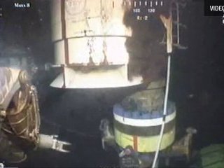 Инженеры компании BP установили новый купол поверх аварийной скважины в Мексиканском заливе, призванный собирать всю разливающуюся нефть