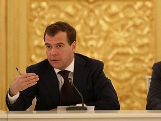 Президент РФ Дмитрий Медведев, выступая в среду на заседании Совета законодателей, выразил свое неудовлетворение результатами инициированной им борьбы с коррупцией в России и признал, что никаких значимых успехов в этом направлении достигнуто не было