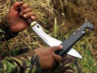 В Афганистане солдат-непалец отрезал голову командиру талибов церемониальным ножом