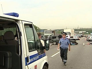 Крупная дорожная авария в подмосковном Подольске: там на перекрестке столкнулись десять автомобилей