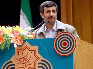 Президент Ирана публично осудил осьминога Пауля, сочтя его опасным пропагандистом