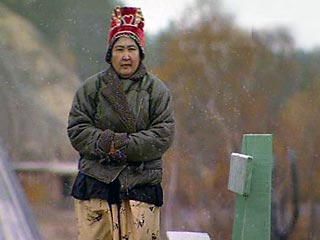 Температура воздуха в некоторых районах Якутии из-за циклона и арктического воздуха ночью опустилась до трех градусов мороза