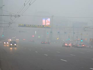 В среду ночью Москву в очередной раз накрыло дымом от лесных пожаров в Подмосковье