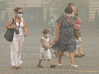 Концентрация загрязняющих веществ в московском воздухе в воскресенье утром превышает значения предельно допустимых концентраций (ПДК) более чем в три раза