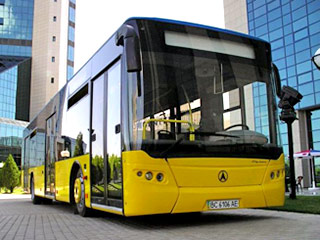 Власти четырех украинских городов, принимающих финальную часть Чемпионата Европы по футболу в 2012 году, совместно с УЕФА рассматривают возможность бесплатного проезда болельщиков Евро-2012 в общественном транспорте