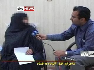В Иране по телевидению показали интервью приговоренной к смерти 43-летней Сакине Мохаммади Аштиани, в котором она публично признается в измене мужу и соучастии в его убийстве