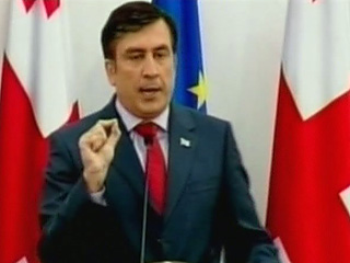Грузинский лидер Михаил Саакашвили намерен возродить антироссийский блок на территории СНГ в рамках ГУАМ - союза Грузии, Украины, Азербайджана и Молдавии, который был образован в 1999 году под патронажем США