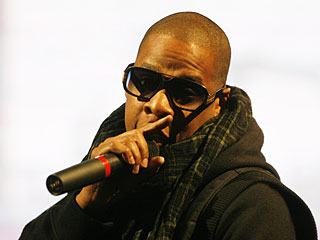 Самым дорогим рэпером мира назван культовый Jay-Z - его заработок составил за год 63 миллиона долларов