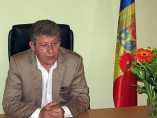 Социал-демократическая партия Молдавии (СДПМ) направила в Генеральную прокуратуру ходатайство с требованием начать уголовное расследование по обвинению и.о. президента страны Михая Гимпу в "узурпации власти"