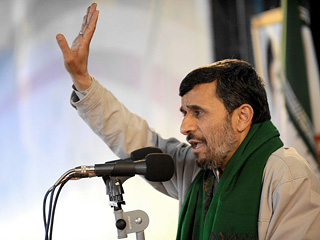 Любая попытка нападения на Иран является военным самоубийством, заявил президент Ирана Махмуд Ахмади Нежад