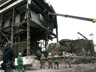 В ночь на 9 мая на крупнейшей в России угольной шахте "Распадская" в Междуреченске произошли два взрыва