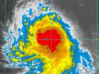Тропический шторм Danielle, зародившийся в центральном районе Атлантики, достиг силы урагана
