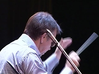 Оркестр итальянской Швейцарии, базирующийся в Тичино, прервал сотрудничество с Михаилом Плетневым, который является приглашенным дирижером оркестра с 2008 года
