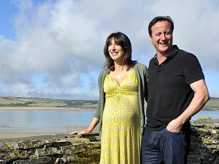 Супруги Дэвид и Саманта Кэмерон объявили о рождении дочери, сообщил во вторник официальный представитель канцелярии премьер-министра Великобритании