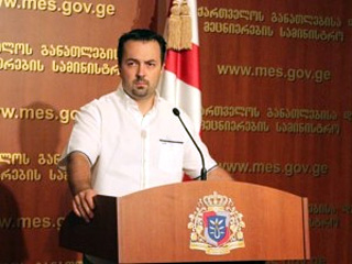 Корреспондент ИТАР-ТАСС в Тбилиси Тенгиз Пачкория подчеркивает, что в последние месяцы грузинские средства массовой информации сообщали, что Дмитрий Шашкин может быть назначен на должность премьер-министра Грузии