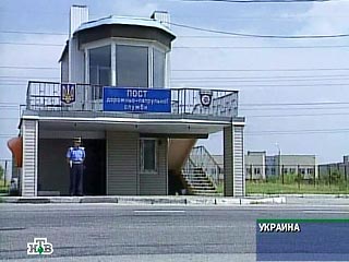 Украинские милиционеры задержали в Запорожской области россиянина, который напал на инспектора ГАИ и откусил ему палец