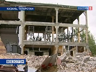 В ночь на вторник на электроподстанции "Ленинская" в Казани произошел взрыв, который привел к частичному обрушению здания