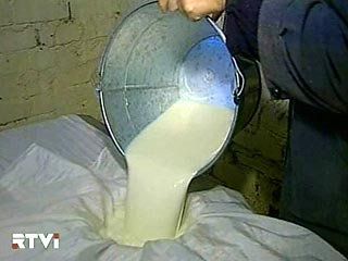Подписано соглашение о предельных закупочных ценах на молоко 