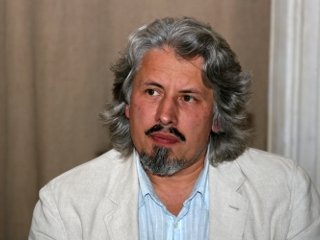 Писатель Владимир Сорокин удостоен российско-итальянской литературной "Премии Горького"