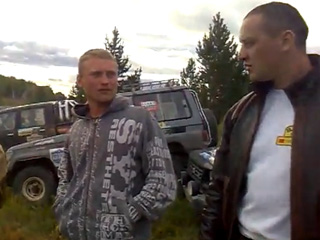 11 членов клуба "Диверсант" ждали Путина на дороге во время его автопробега по трассе Хабаровск-Чита