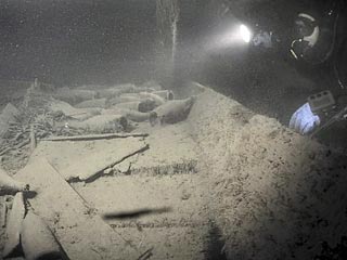 Шведские водолазы подняли со дна Балтики старейшее шампанское и обнаружили на том же затонувшем судне на глубине 50 метров самое старое пиво